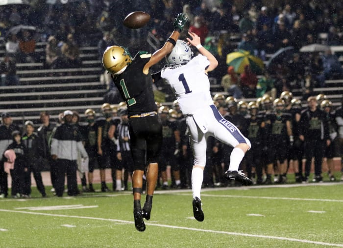 a Jesuit Lake Oswego football Oregon November 3 2023 Dan Brood 21